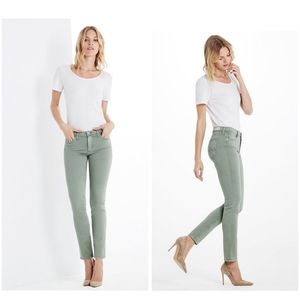 🌻 Anthropologie Cropped Ankle Flare Pants AG Jean